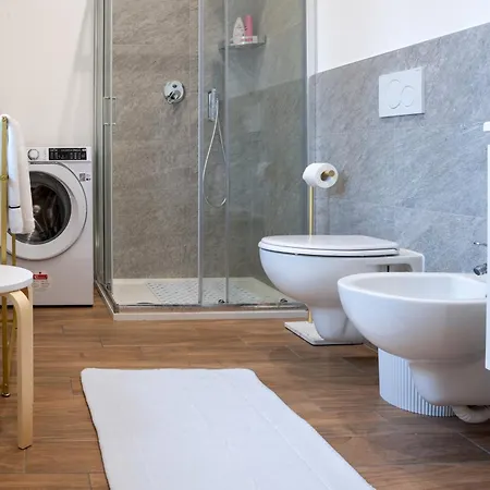 Lejlighed Lora Como Residence, Luxury Suite 5, Free Private Parking, Self Check In