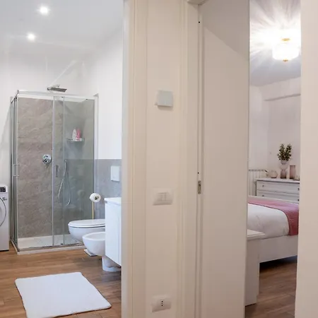 Lejlighed Lora Como Residence, Luxury Suite 5, Free Private Parking, Self Check In
