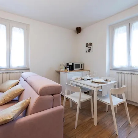 Lejlighed Lora Como Residence, Luxury Suite 5, Free Private Parking, Self Check In *