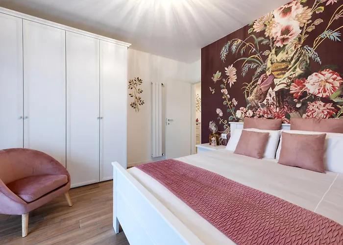 Lora Flowers Suite, Free Parking,self Check In, 5 * Côme
