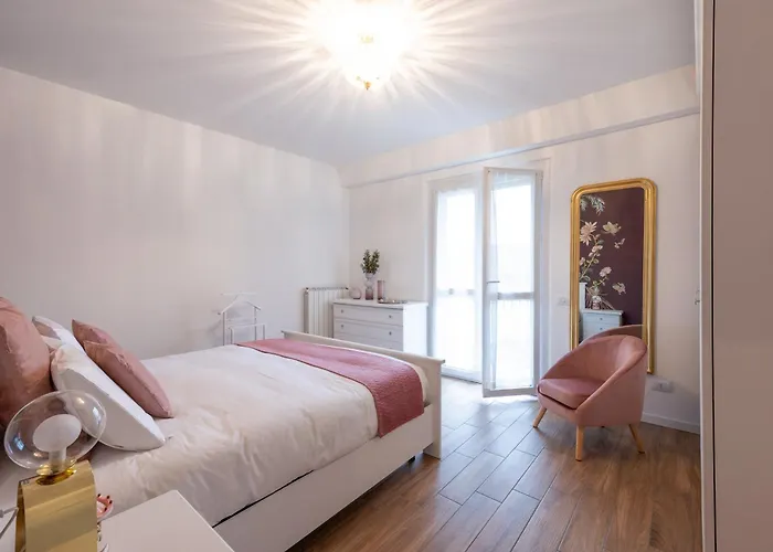 Lora Flowers Suite, Free Parking,self Check In, 5 Côme
