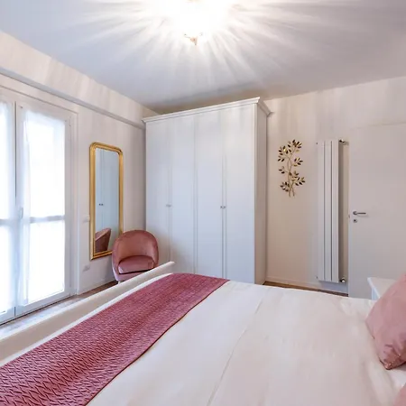 Lora Flowers Suite, Free Parking,self Check In, 5 Côme